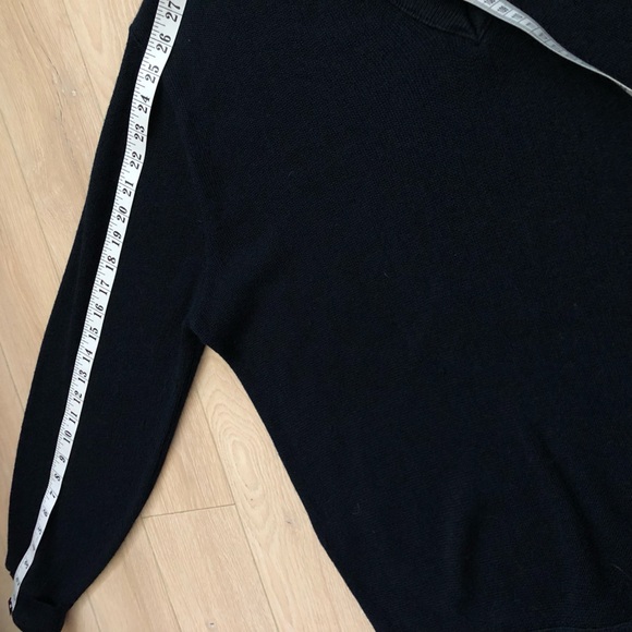 Vintage Izod Lacoste Pullover V Neck Sweater in Navy Size L - Picture 8 of 9